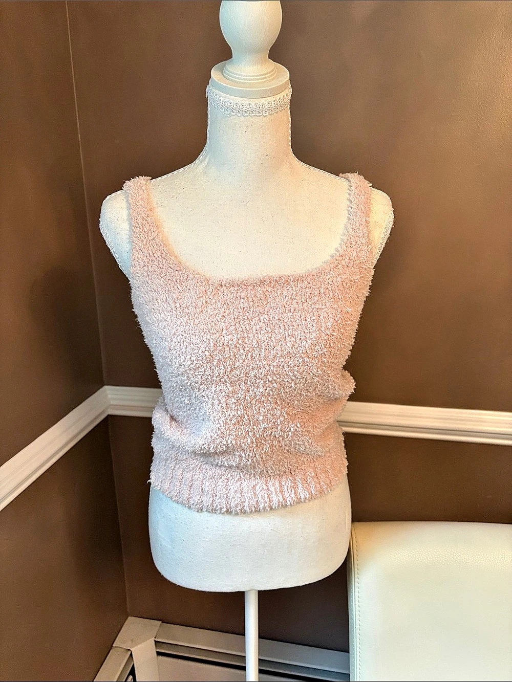 Skims Fuzzy Scoop Neck Tank in Pink Size S/M NWT